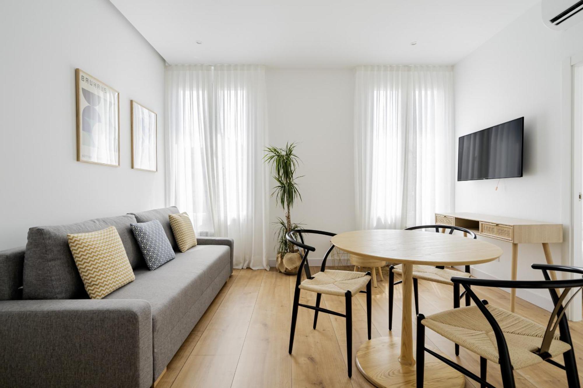 מדריד Apartamento Reformado En Metro Ibiza Alquiler Temporal מראה חיצוני תמונה